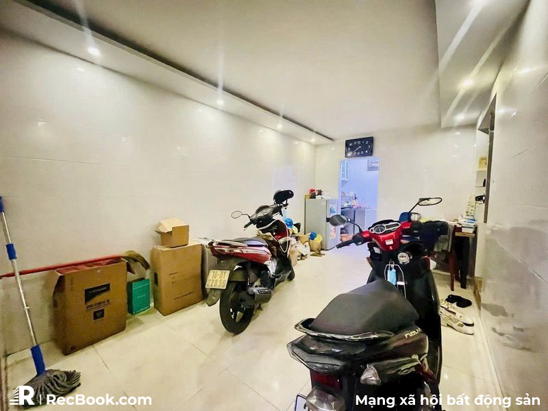 Nhà 3 tầng phố Trần Nguyên Hãn — ảnh 2