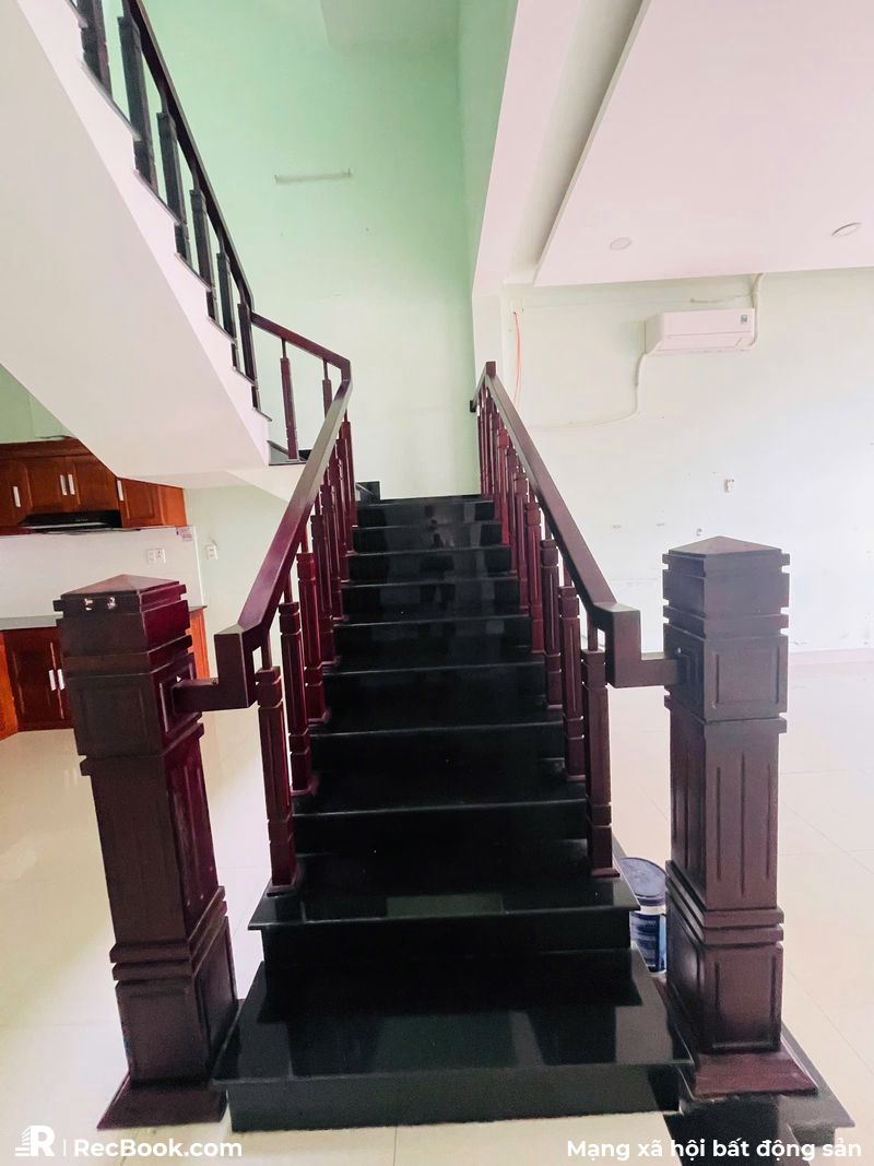 BÁN NHÀ 2 TẦNG + TUM, 100M², CHỈ 5.7 TỶ – KHU SẦM UẤT, GẦN ĐẠI LỘ VÕ CHÍ CÔNG — ảnh 3