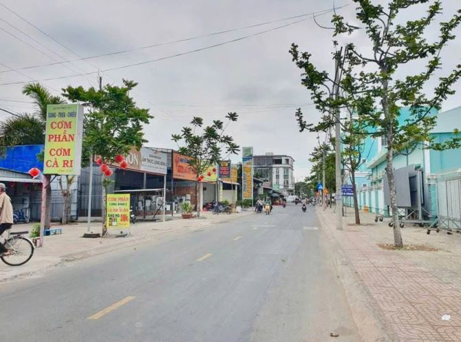 Cần bán nhà góc 2 mặt tiền Đường D5, Phường 5, Thành phố Trà Vinh, Trà Vinh