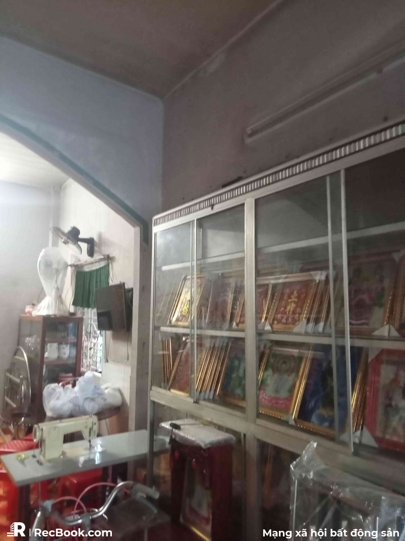 Bán nhà mặt phố.Nha 1 trệt 1 lâu.Gan chợ.gan bên phà.Duong lớn thuận lợi cho việc kinh doanh.Gia 3 tỷ 500 tr — ảnh 4