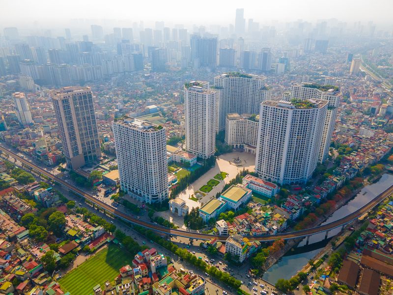 Hầm để xe rộng hơn một phường ở Hà Nội, nằm dưới khu đô thị của Vinhomes