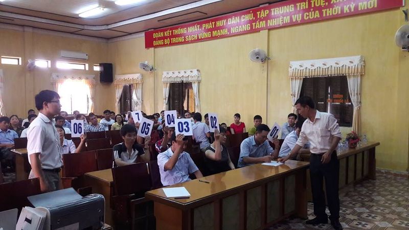 "Nhiều người đang đổ số tiền lớn để mua gom bất động sản vì cho rằng Nhà nước sắp đánh thuế, giá đất sẽ còn tăng"