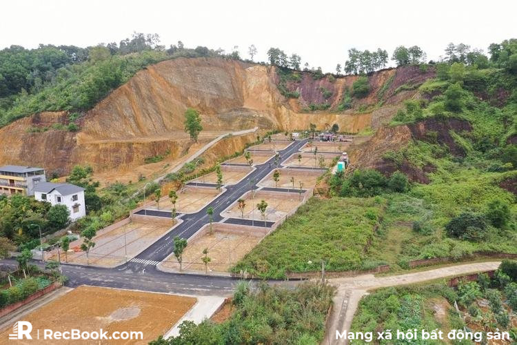 Siết phân lô, chuyên gia dự báo: Một lượng lớn đất nền diện tích lớn sẽ bị rao bán “hạ giá” trong thời gian tới