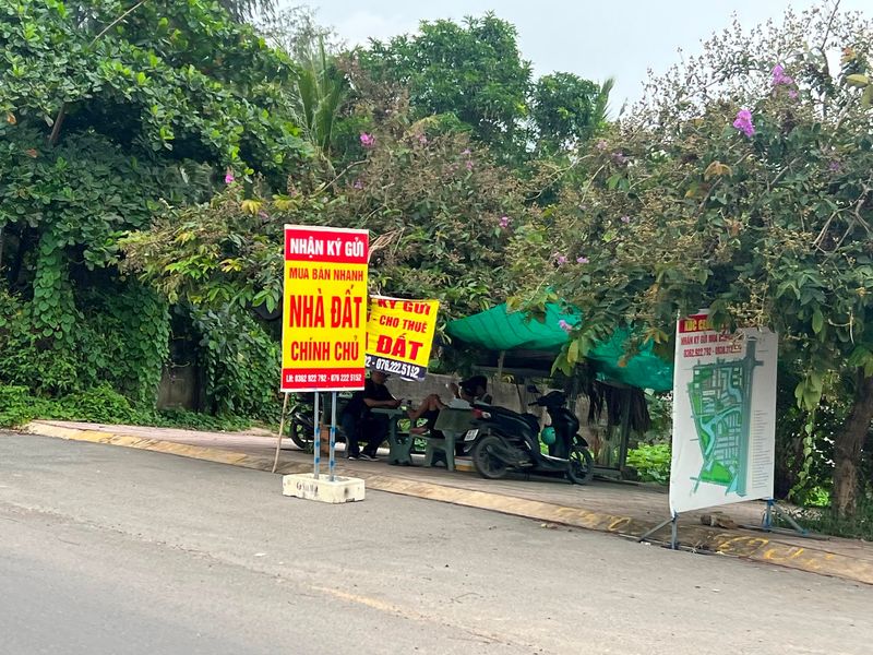 “Tôi rất muốn bán đất nhưng không ai mua”