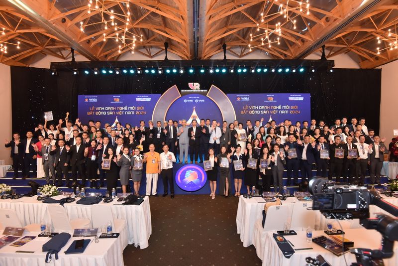 Ngày Hội Môi Giới BĐS Việt Nam 2024: Ghi Nhận Đóng Góp Của Đội Ngũ Môi Giới BĐS