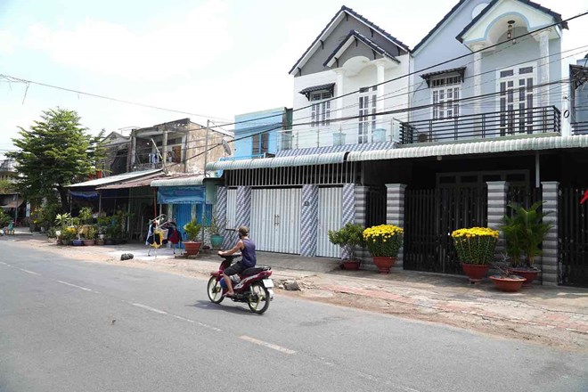 Bất động sản 24h: TPHCM sẽ đấu giá đất dọc 5 tuyến metro
