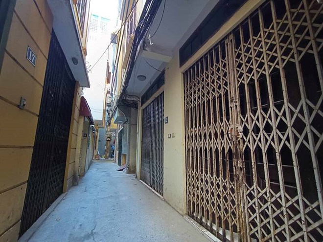 Loạt căn nhà trong ngõ siêu nhỏ ở Hà Nội rao bán giá gần 10 tỉ đồng