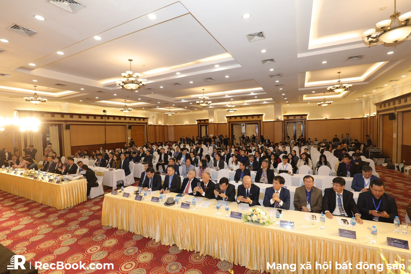 Năm 2024 chắc chắn tạo nền móng cho chu kỳ phát triển mới của thị trường bất động sản