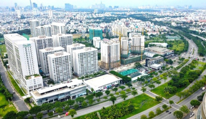 Thị trường nhà ở vắng phân khúc bình dân, khan hiếm phân khúc trung cấp