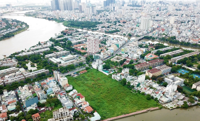 Mùa các ông lớn vung trăm, nghìn tỷ đồng đi săn đất