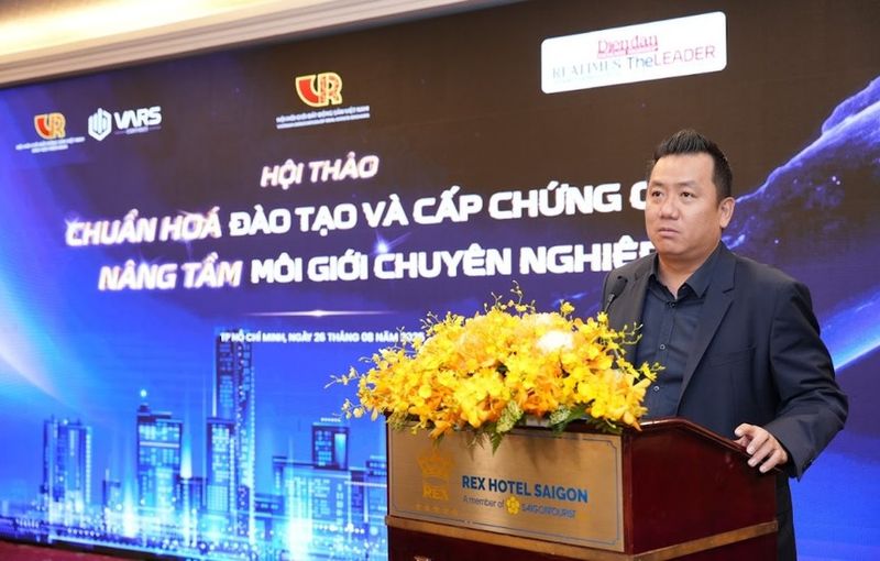 Nâng tầm môi giới bất động sản cần bắt đầu từ chuẩn hóa đào tạo