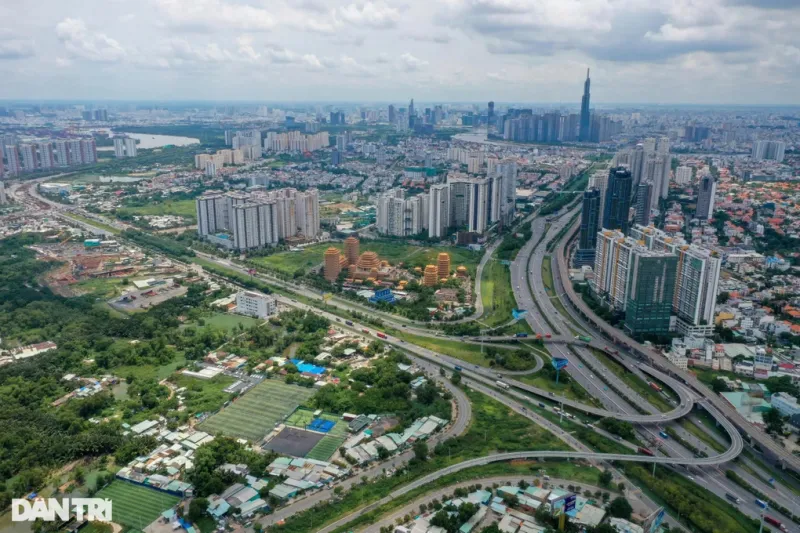Bất động sản rộn ràng đón chu kỳ mới, hội tụ loạt động lực tăng trưởng