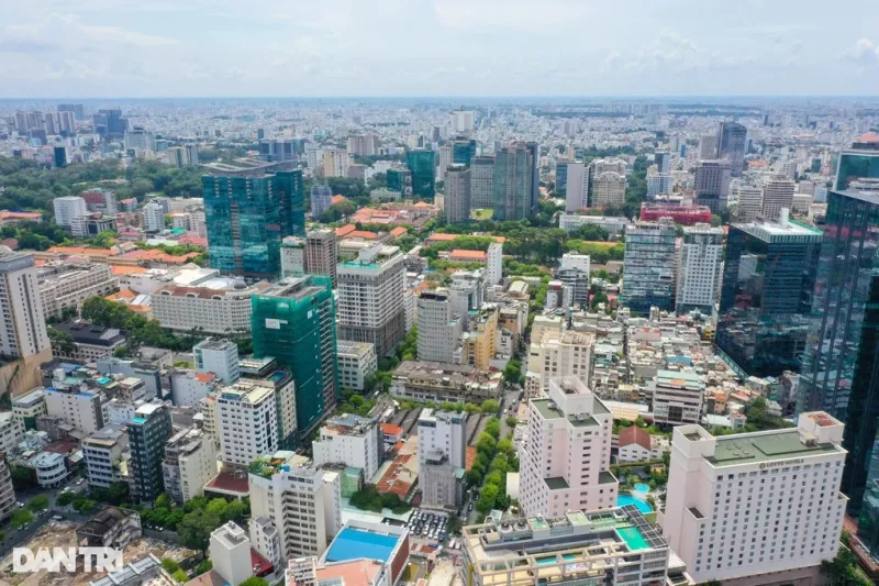 Chính phủ đang họp với loạt "ông lớn" bất động sản, chứng khoán