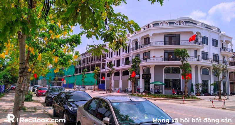Thị trường địa ốc như “nắng hạn gặp mưa rào” khi Thủ tướng yêu cầu NHNN chỉ đạo các ngân hàng thúc đẩy cho vay bất động sản