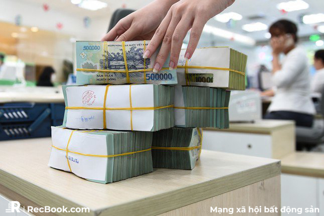 L&atilde;i suất cho vay giảm th&uacute;c đẩy tăng trưởng t&iacute;n dụng cuối năm.