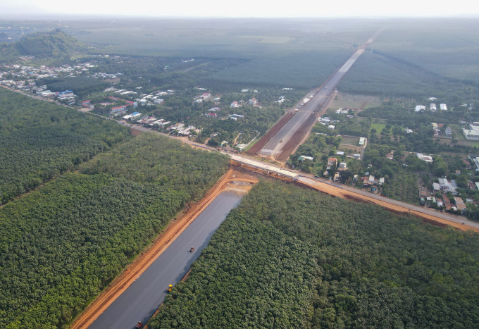 Đất nền vùng ven có nơi lên 74 triệu đồng một m2