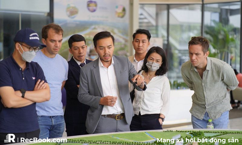 “Lộ” loạt kế hoạch mới của ông lớn địa ốc tấn công thị trường cuối năm