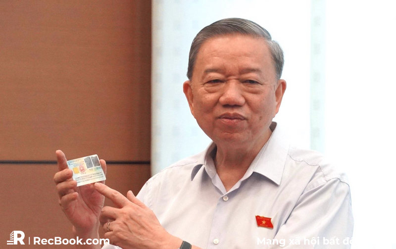 Đại tướng Tô Lâm: Không ai được giữ căn cước của người dân
