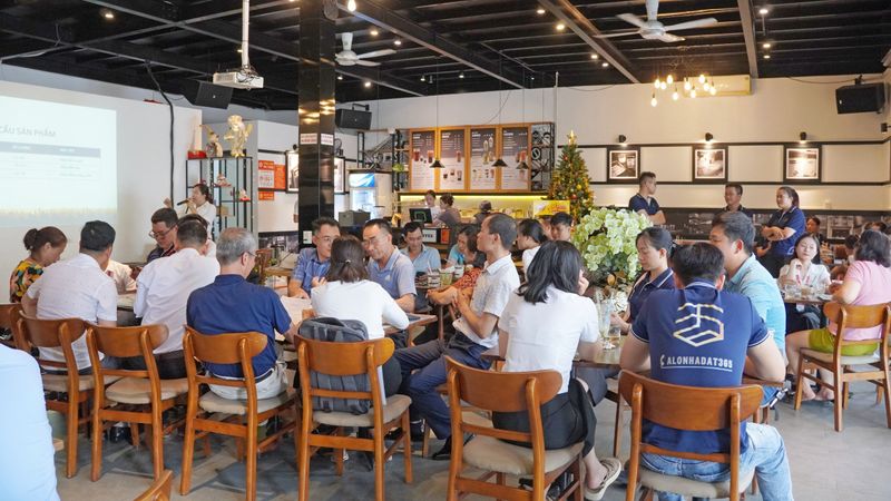 GOLDEN POINT - CAFE SÁNG - ĐÓN SÓNG VÀNG