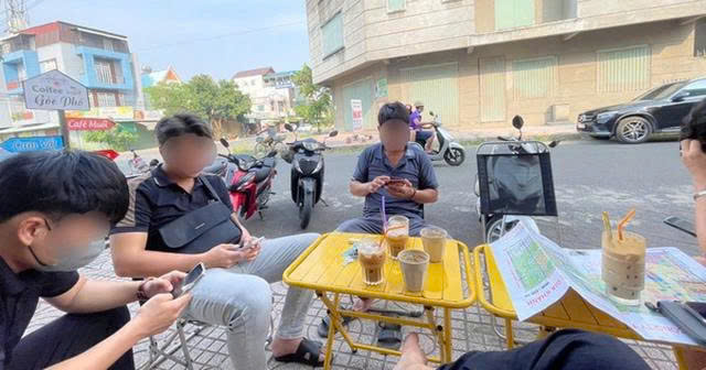 Chuyện khó giãi bày của môi giới BĐS: Lúc thị trường ảm đạm năn nỉ bên mua, thị trường tốt lên quay sang nài nỉ bên bán